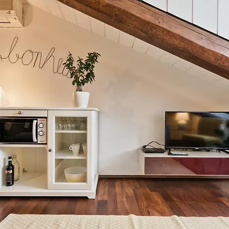 Porta Susa 2 By Home4holidays * Turin